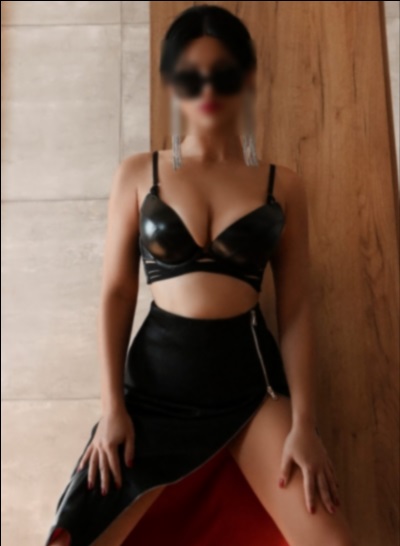 whore i Naestved - Escort Model